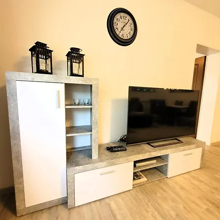 21110 Apartment